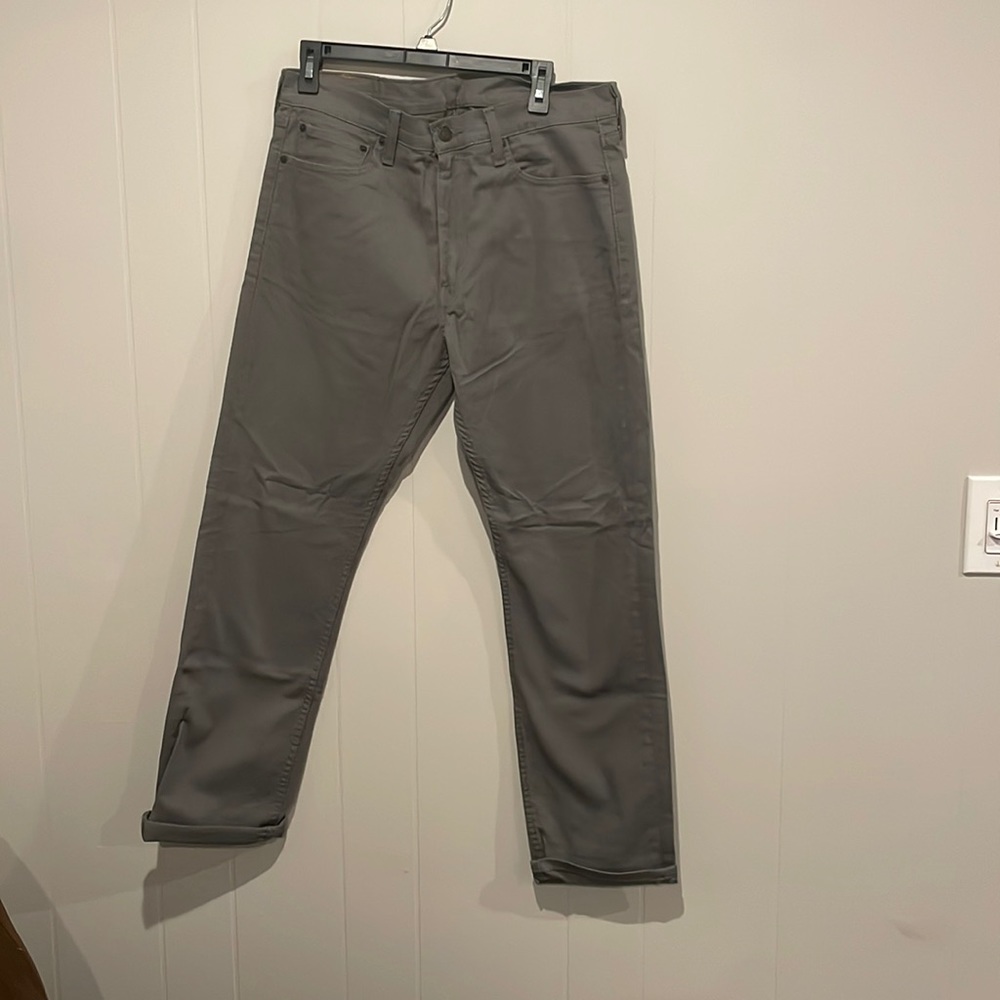 Levi’s 513 jeans